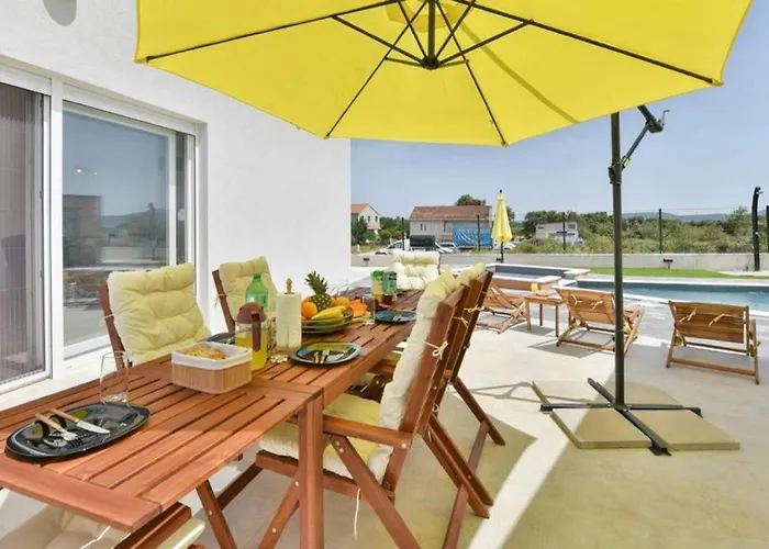 Beautiful Silente With Pool, Whirpool And Sa Villa *